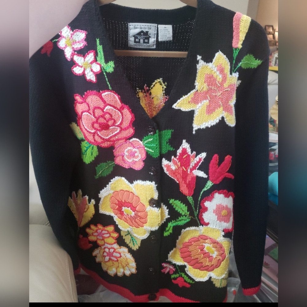 Storybook knits M Lush Blossoms